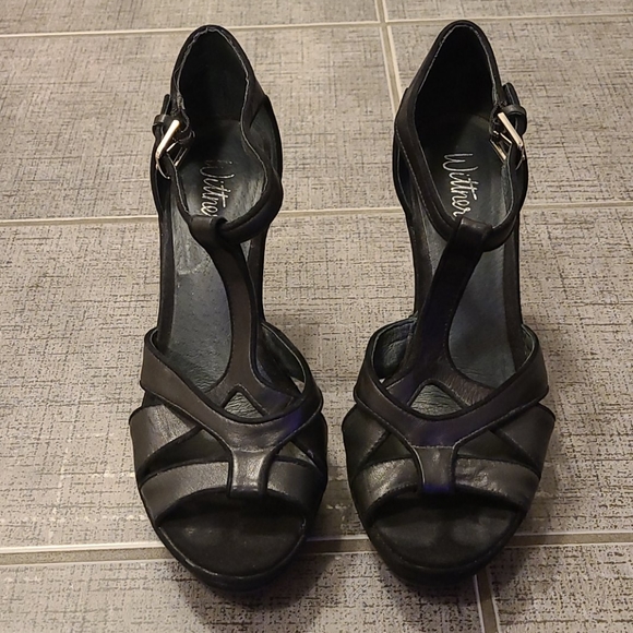 Wedges - Picture 1 of 3